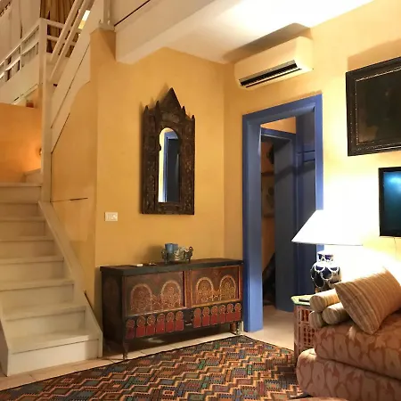 Arabian House Front Sea