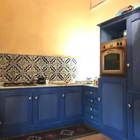 Arabian House Front Sea Marzamemi